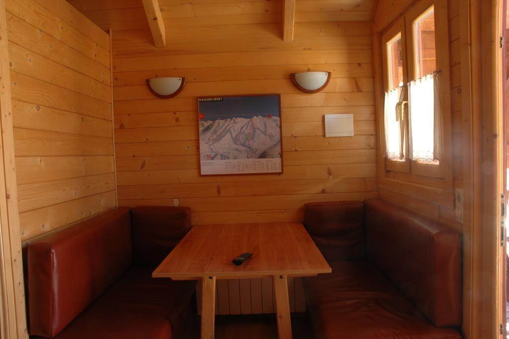 Camping Era Yerla D'Артиес Стая снимка