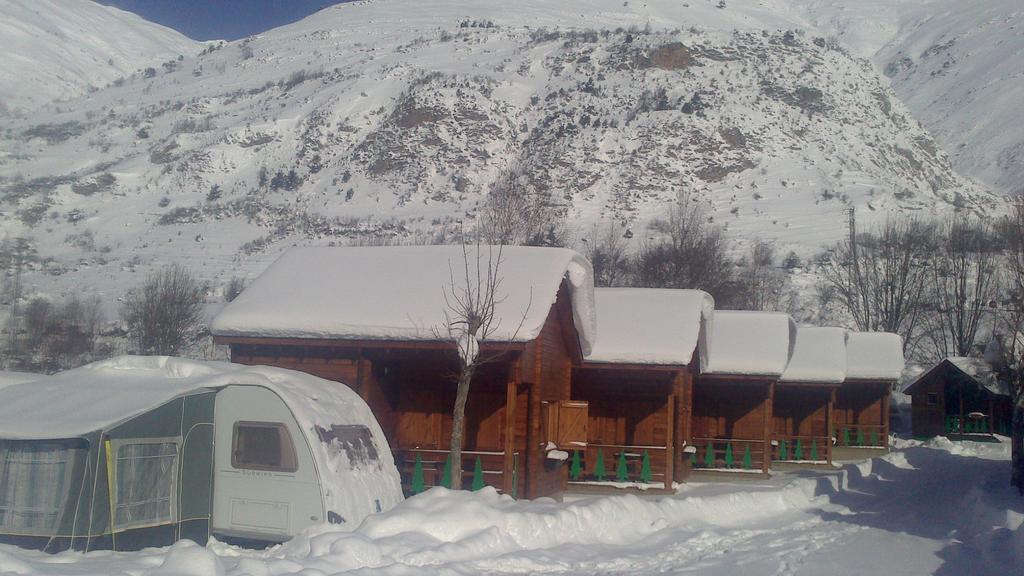 Camping Era Yerla D'Артиес Екстериор снимка