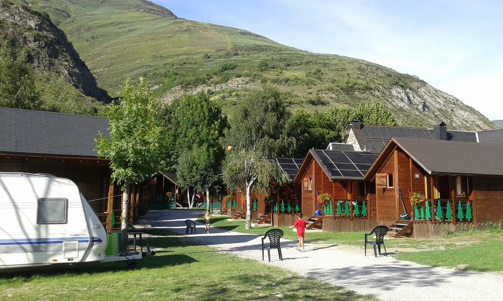 Camping Era Yerla D'Артиес Екстериор снимка